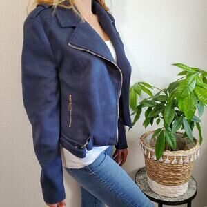 NWT Romeo & Juliet Couture Navy Faux Suede Jacket Size Small